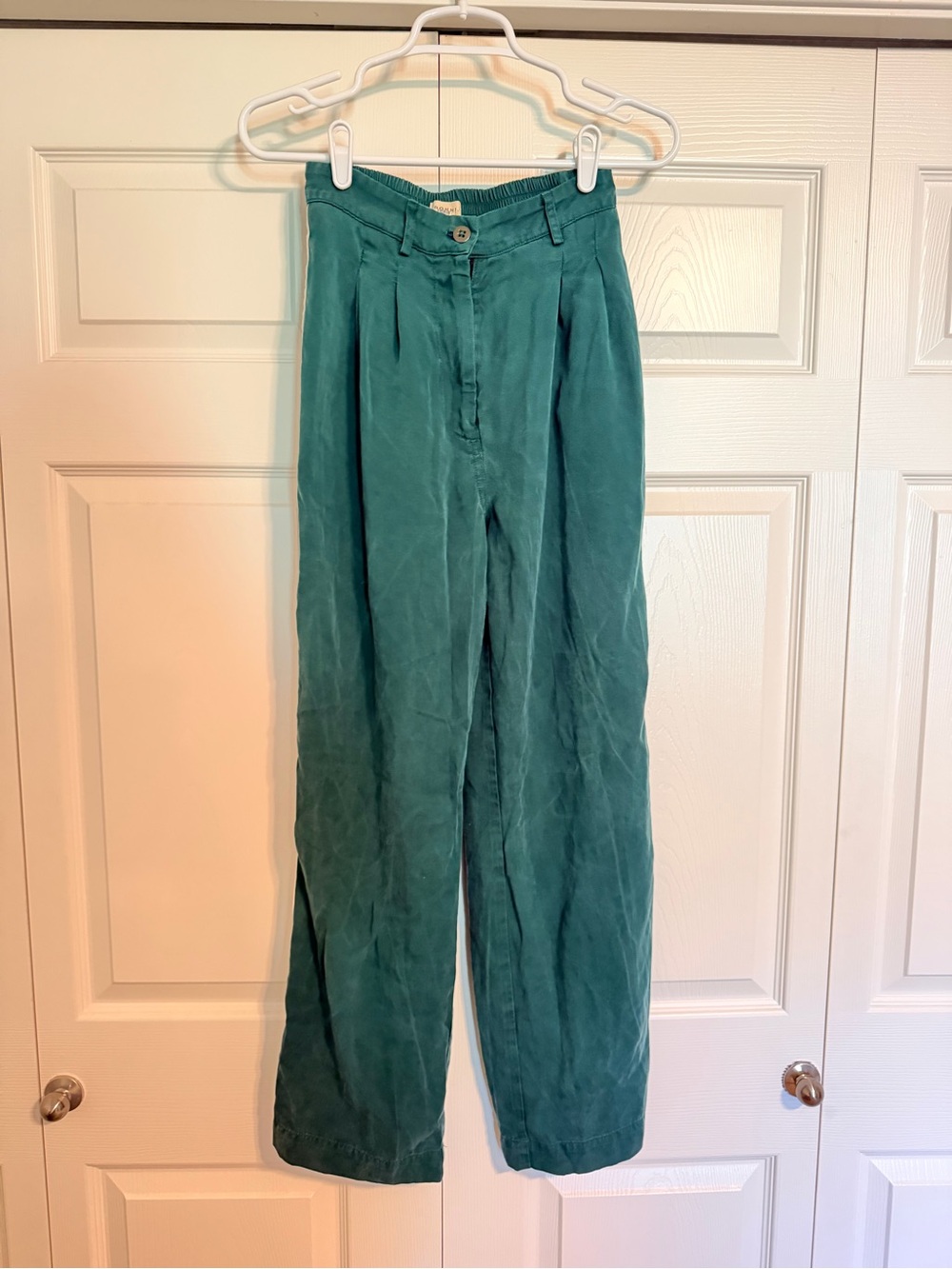 DONNI Twill Pleated Stripe Pants - Picture 7 of 14